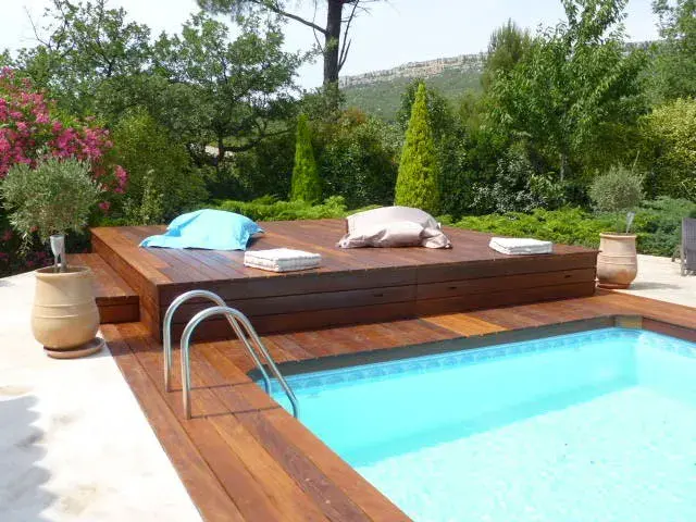 Pergola bois bioclimatique à Marseille