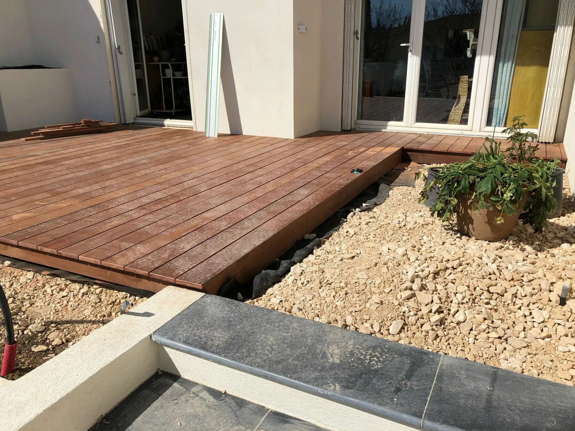 Pergola bois bioclimatique à Marseille