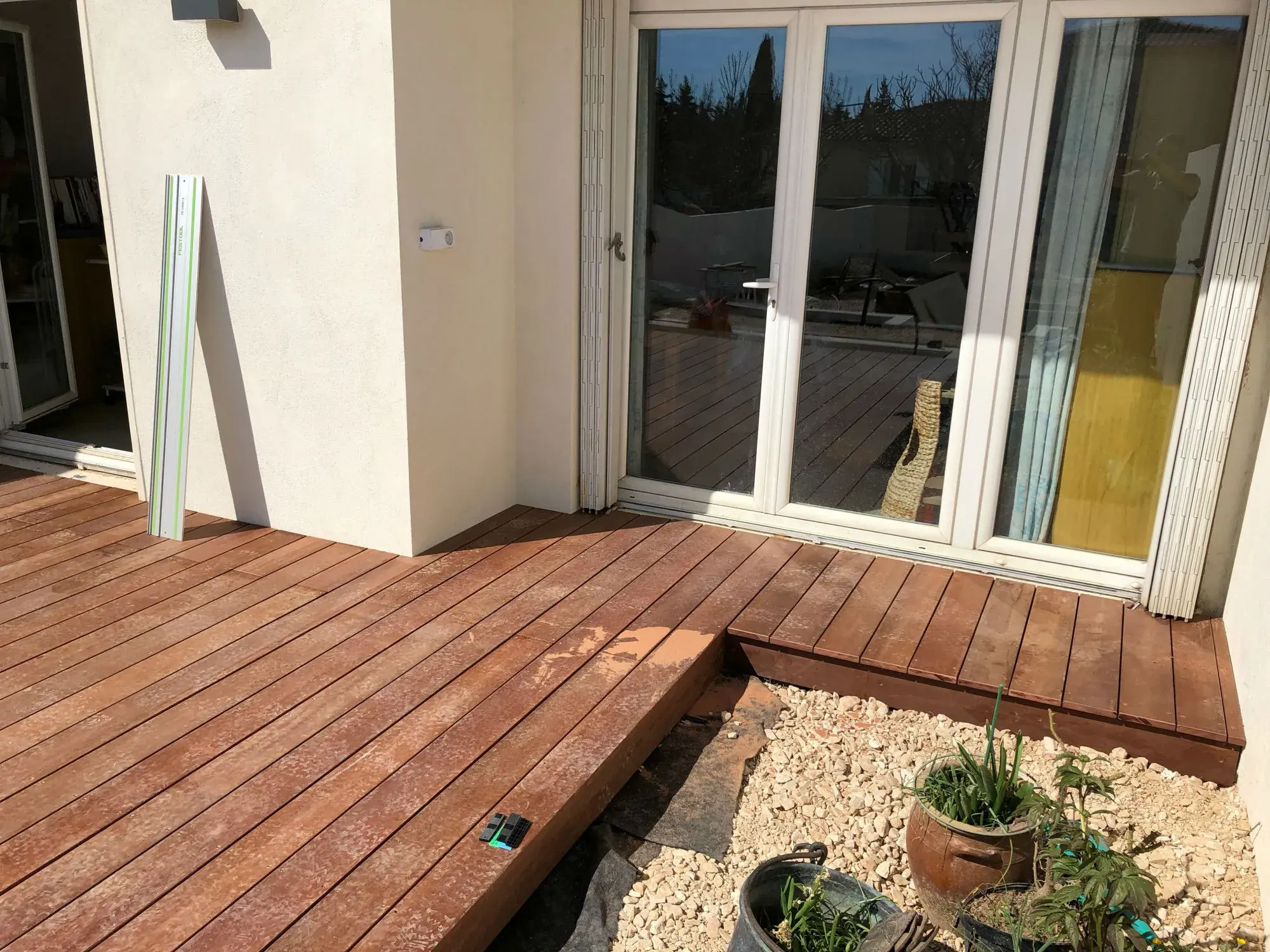 Pergola bois bioclimatique à Marseille