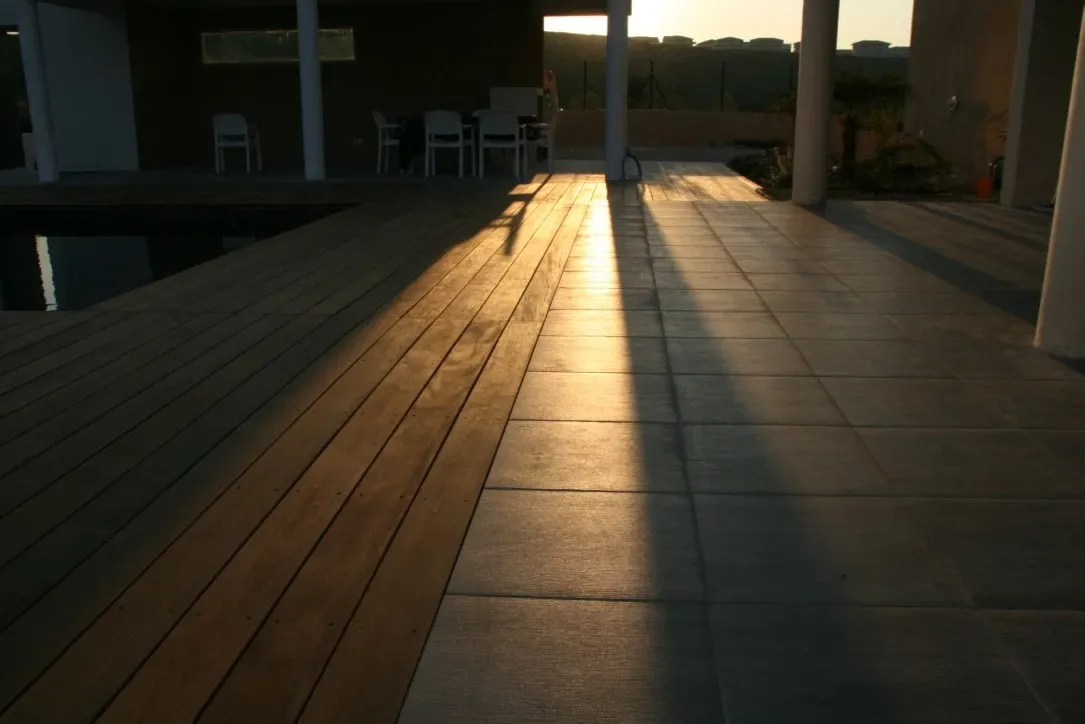 Pergola bois bioclimatique à Marseille