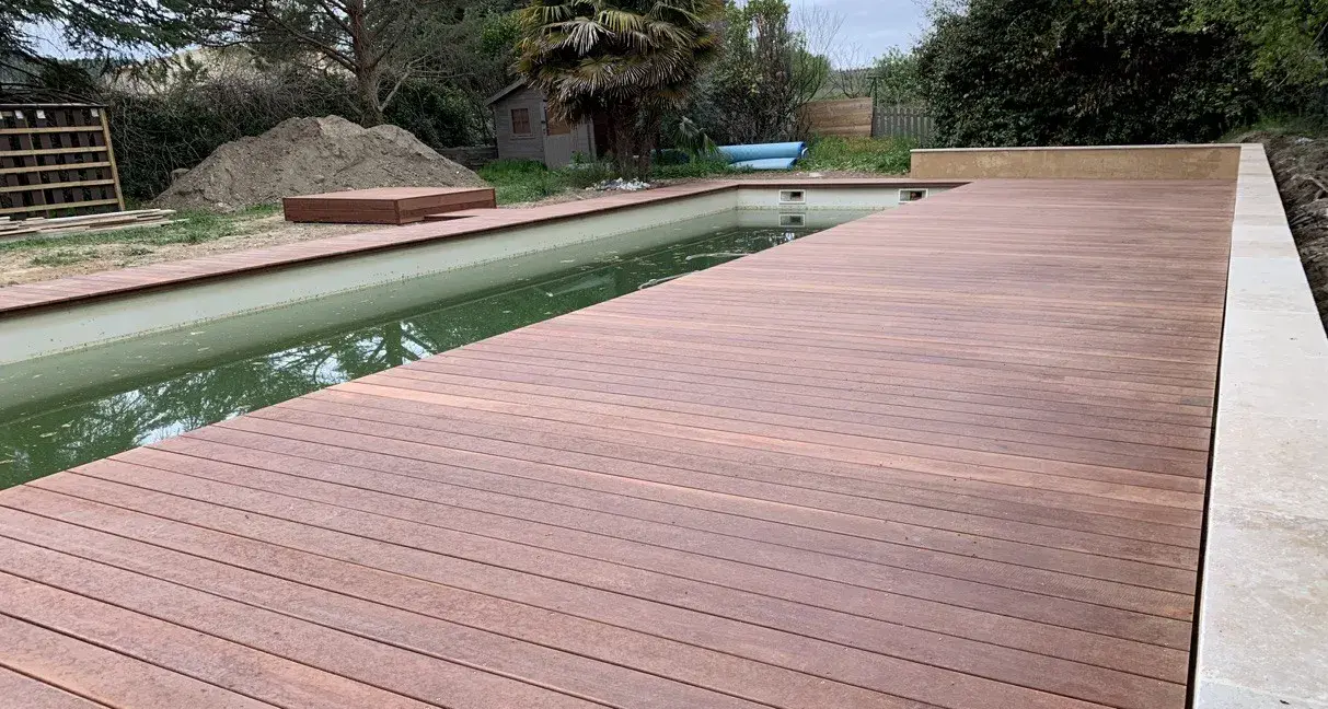 Pergola bois bioclimatique à Marseille