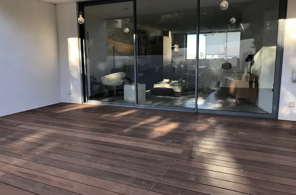 Artisan Poseur Terrasse Bois Marseille | Certifié – Teck Aménagement