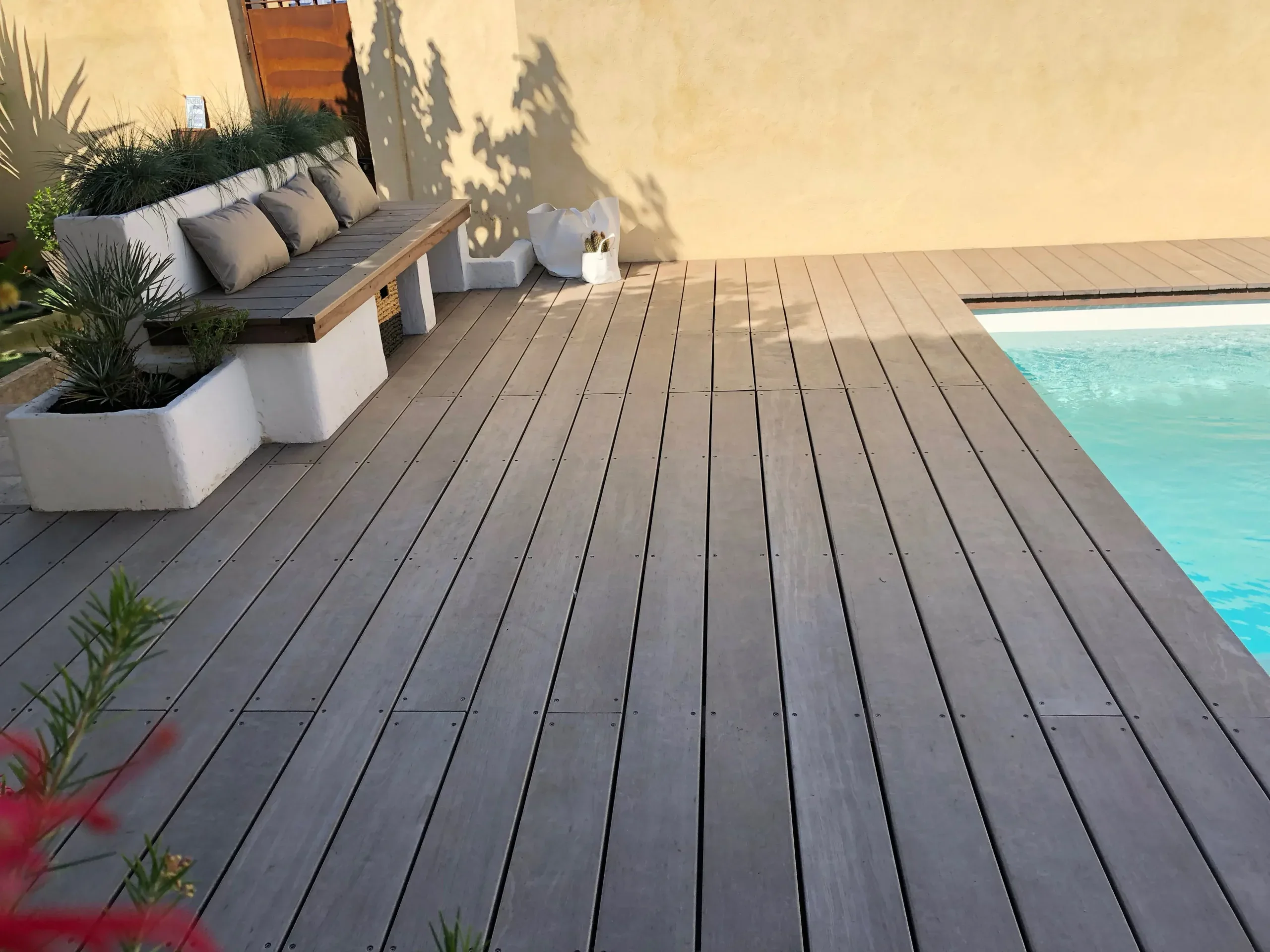 Pergola bois bioclimatique à Marseille