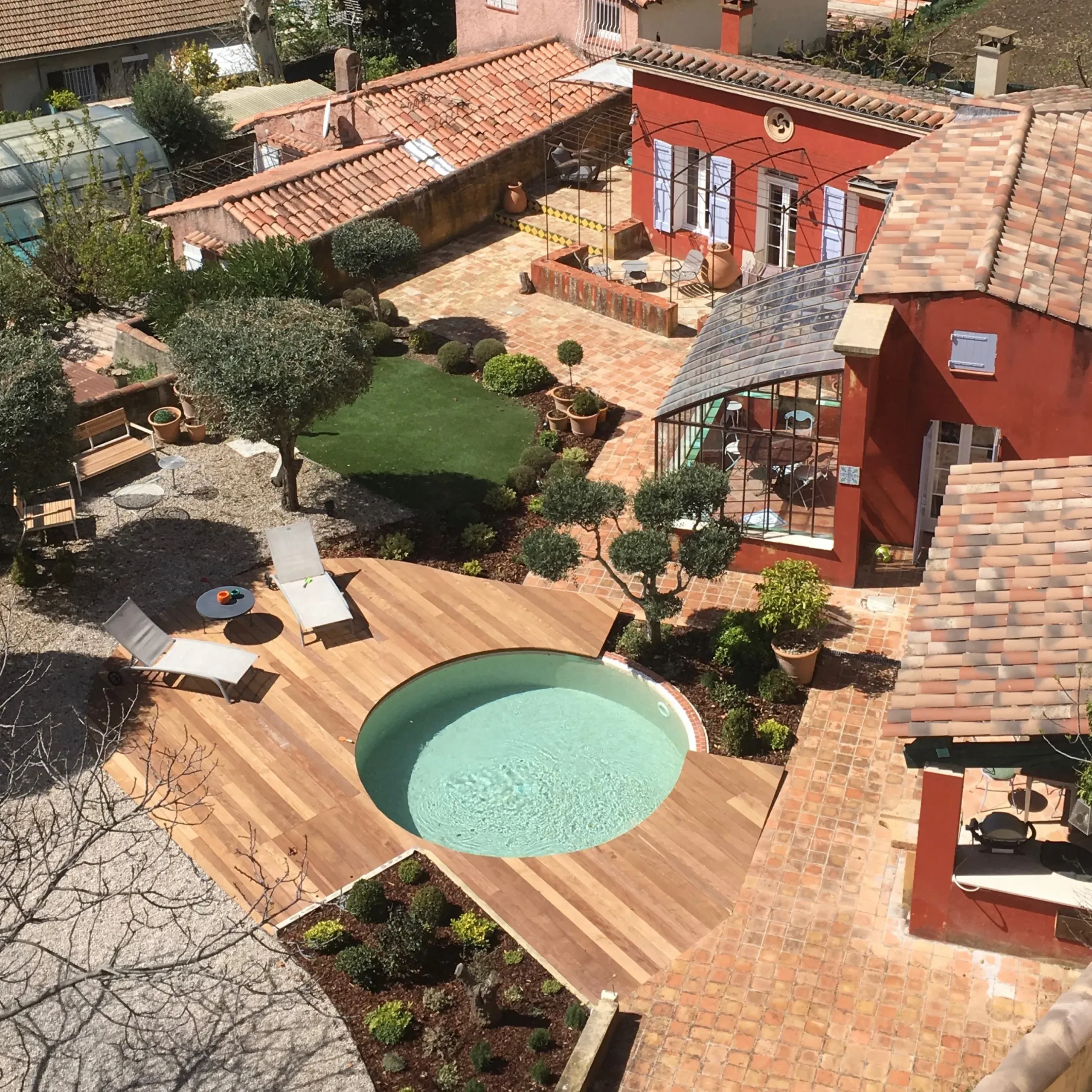 Pergola bois bioclimatique à Marseille