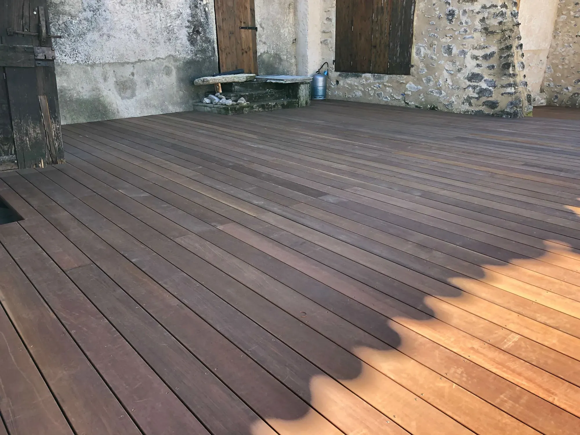 Pergola bois bioclimatique à Marseille