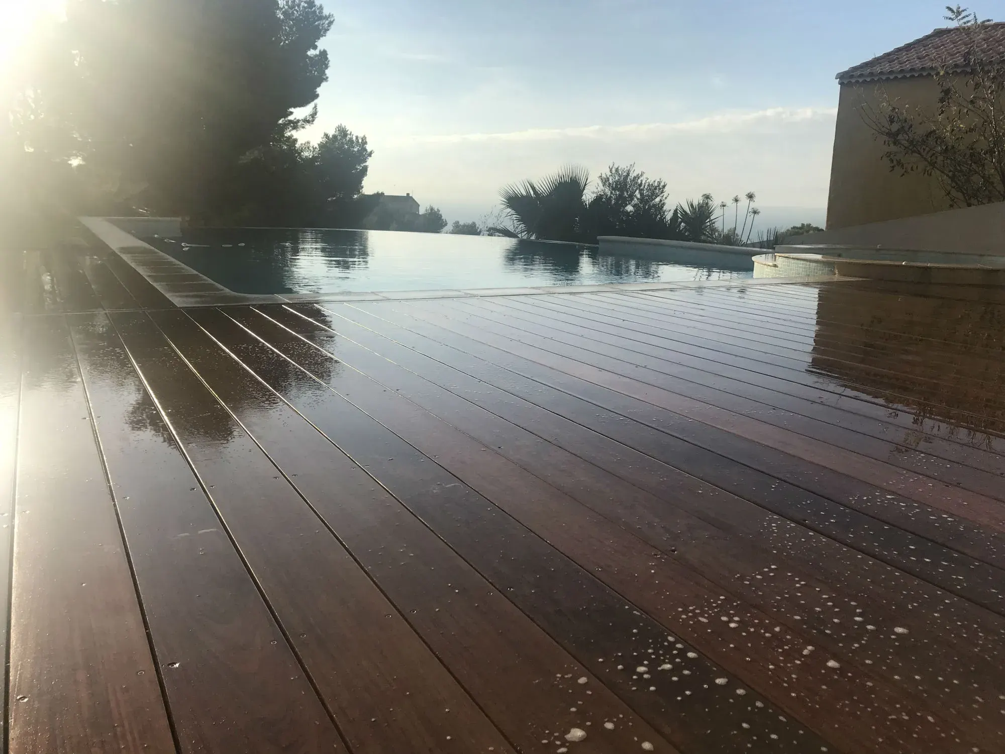 Pergola bois bioclimatique à Marseille