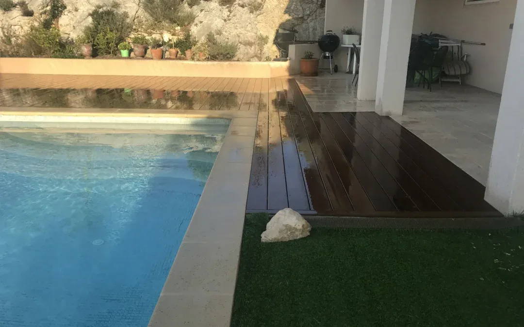 Agrandissement d&rsquo;une plage de piscine en ipé à Ensuès-la-Redonne