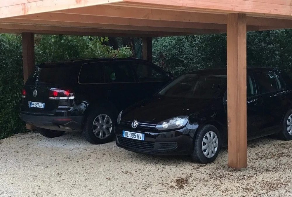 Carport Bois Exotique Design sur Mesure en PACA | Teck Aménagement