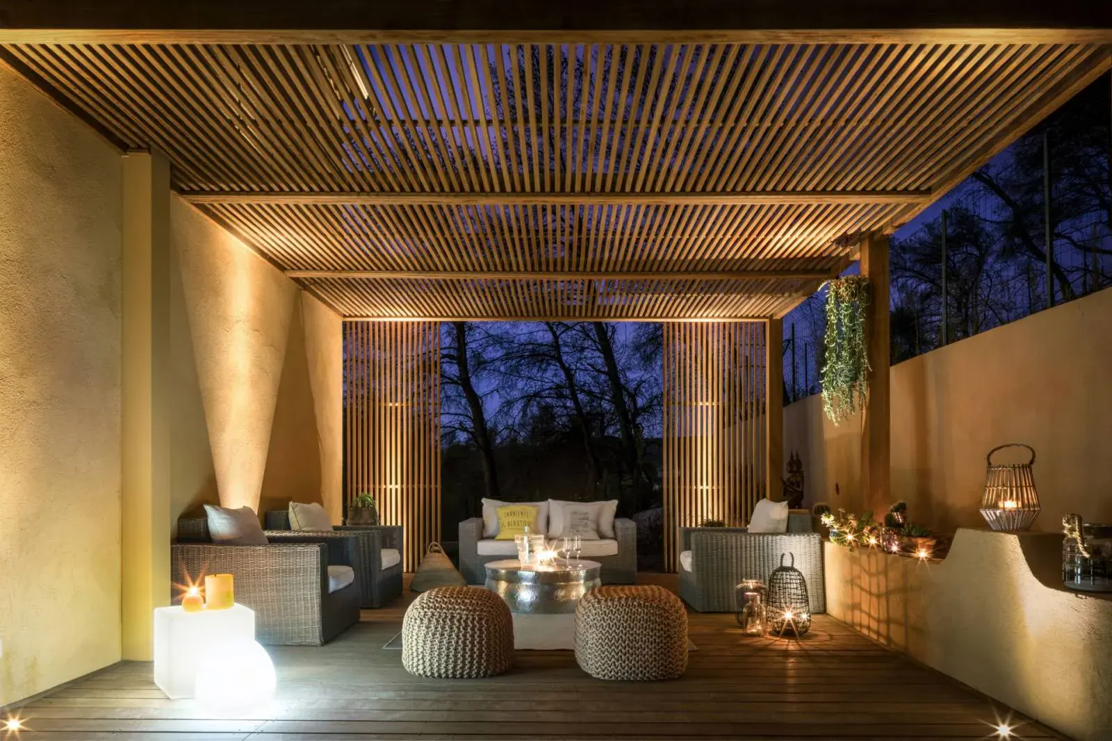 Pergola bois bioclimatique à Marseille