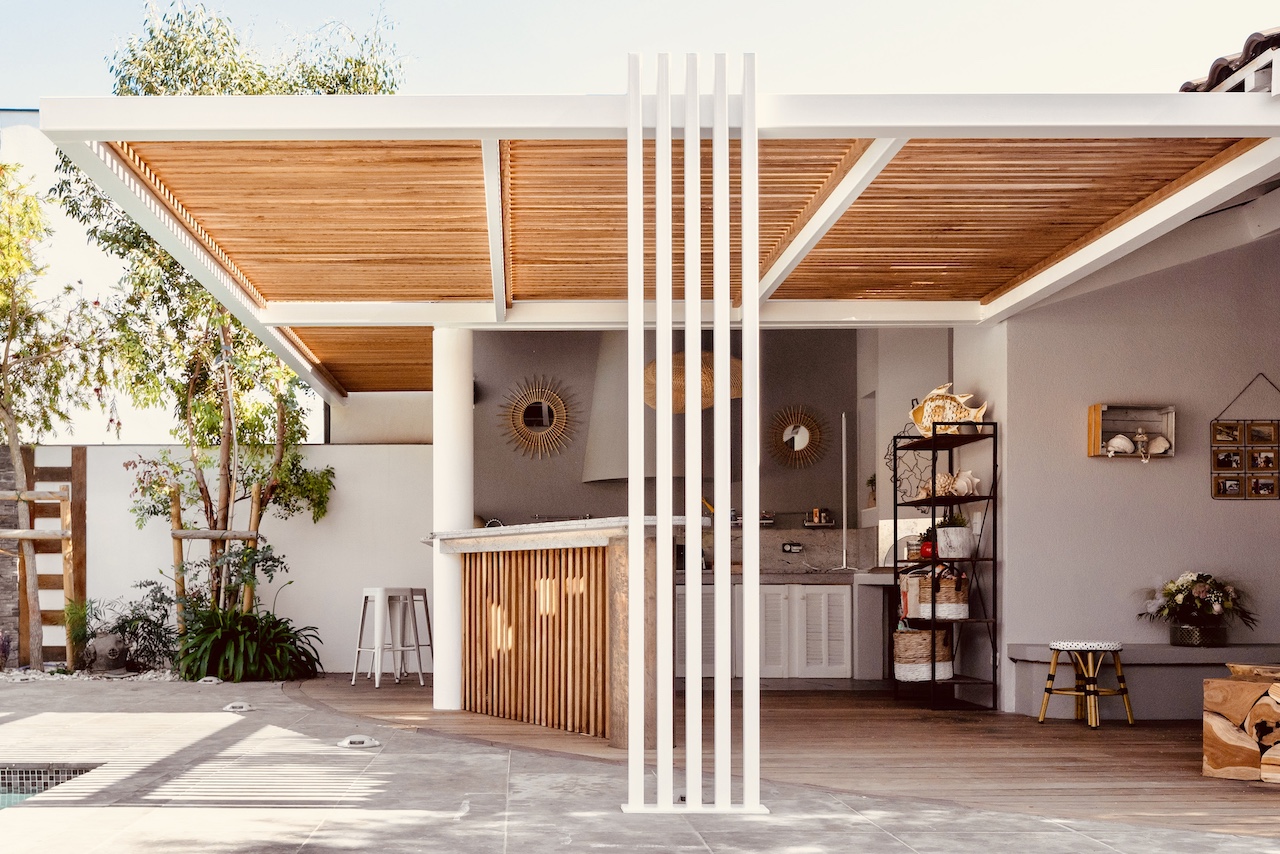 Création d’une pergola bois exotique de 90m² et terrasse bois ipé à Cabriès8 Pergola bois bioclimatique à Marseille