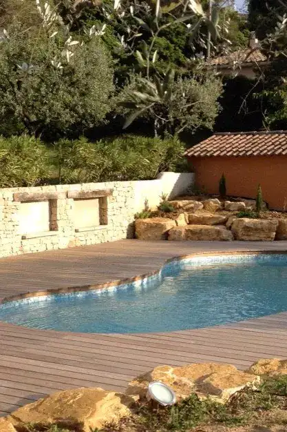 Pergola bois bioclimatique à Marseille