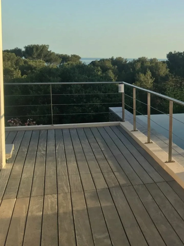 Pergola bois bioclimatique à Marseille