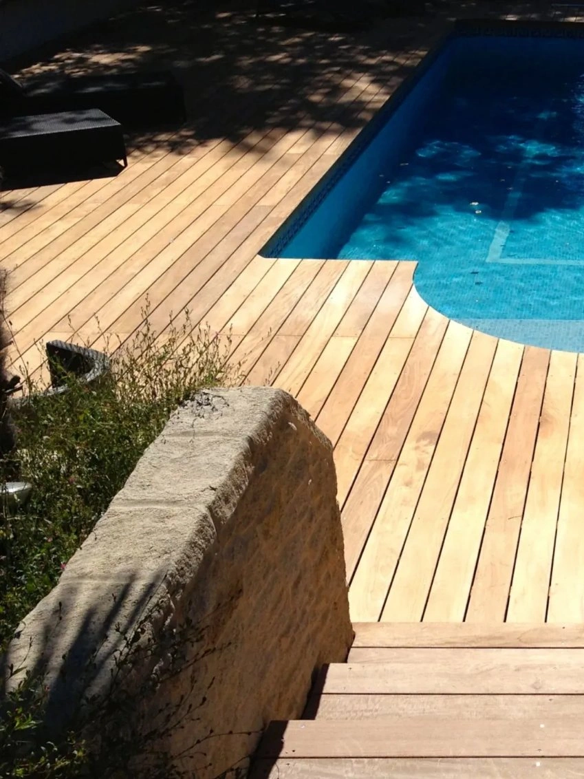 Pergola bois bioclimatique à Marseille