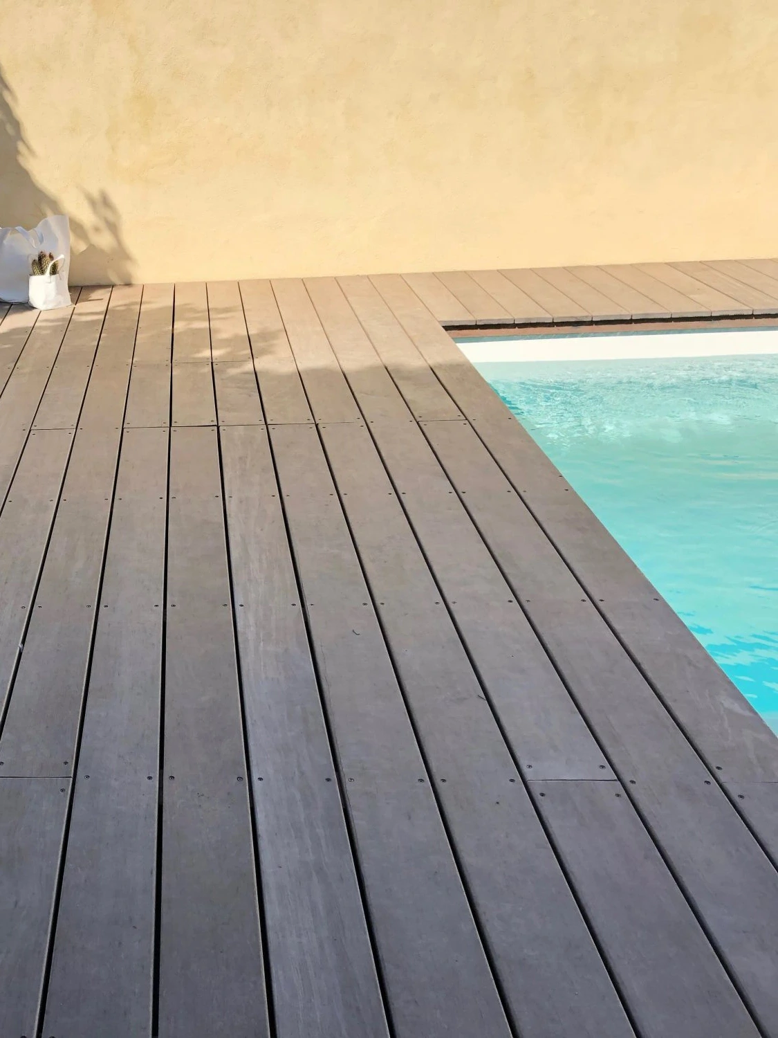 Pergola bois bioclimatique à Marseille