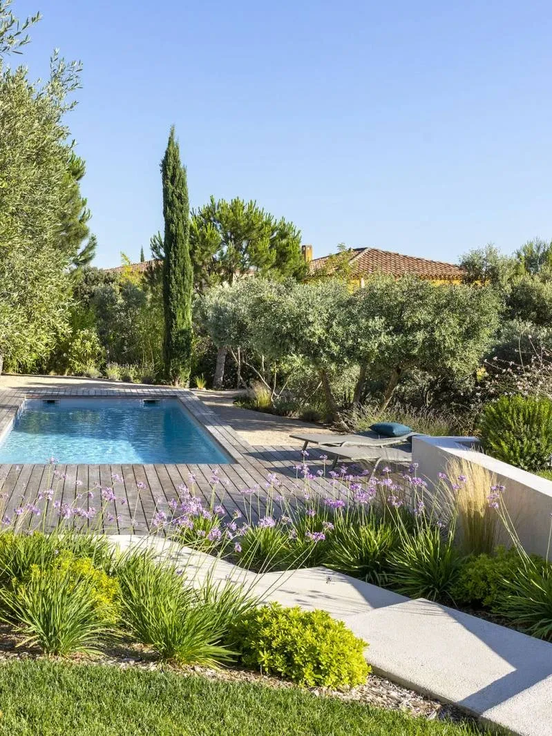 Pergola bois bioclimatique à Marseille