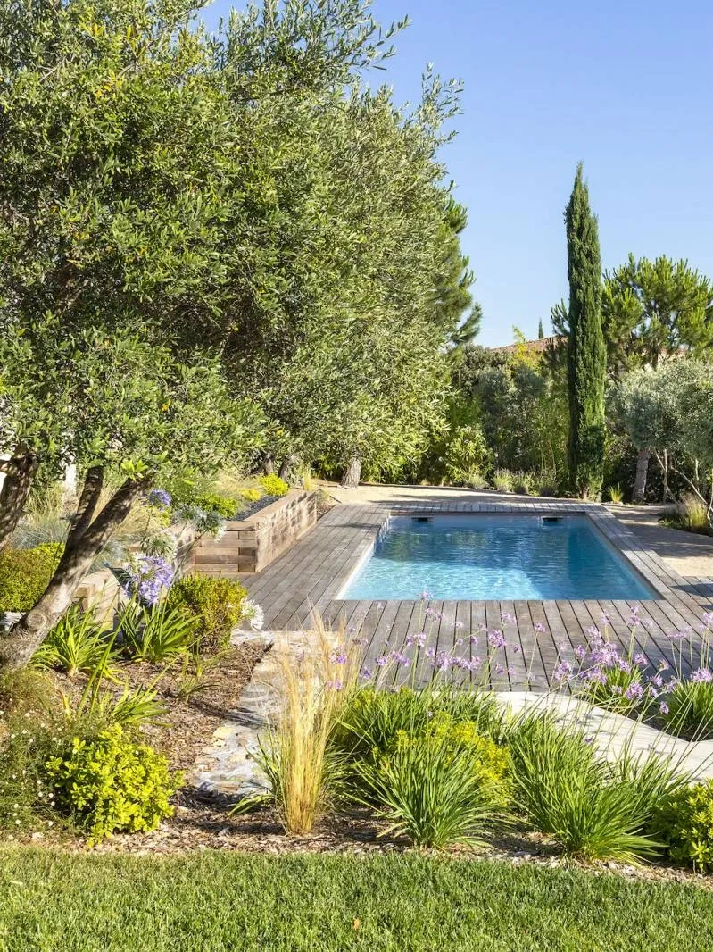 Pergola bois bioclimatique à Marseille