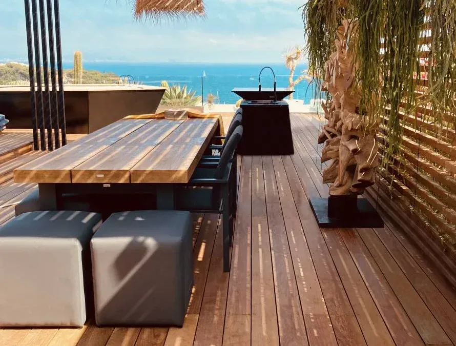 Chic et confortable, Fabrication et pose de pergola bioclimatique sur la Côte Bleue comment choisir ?