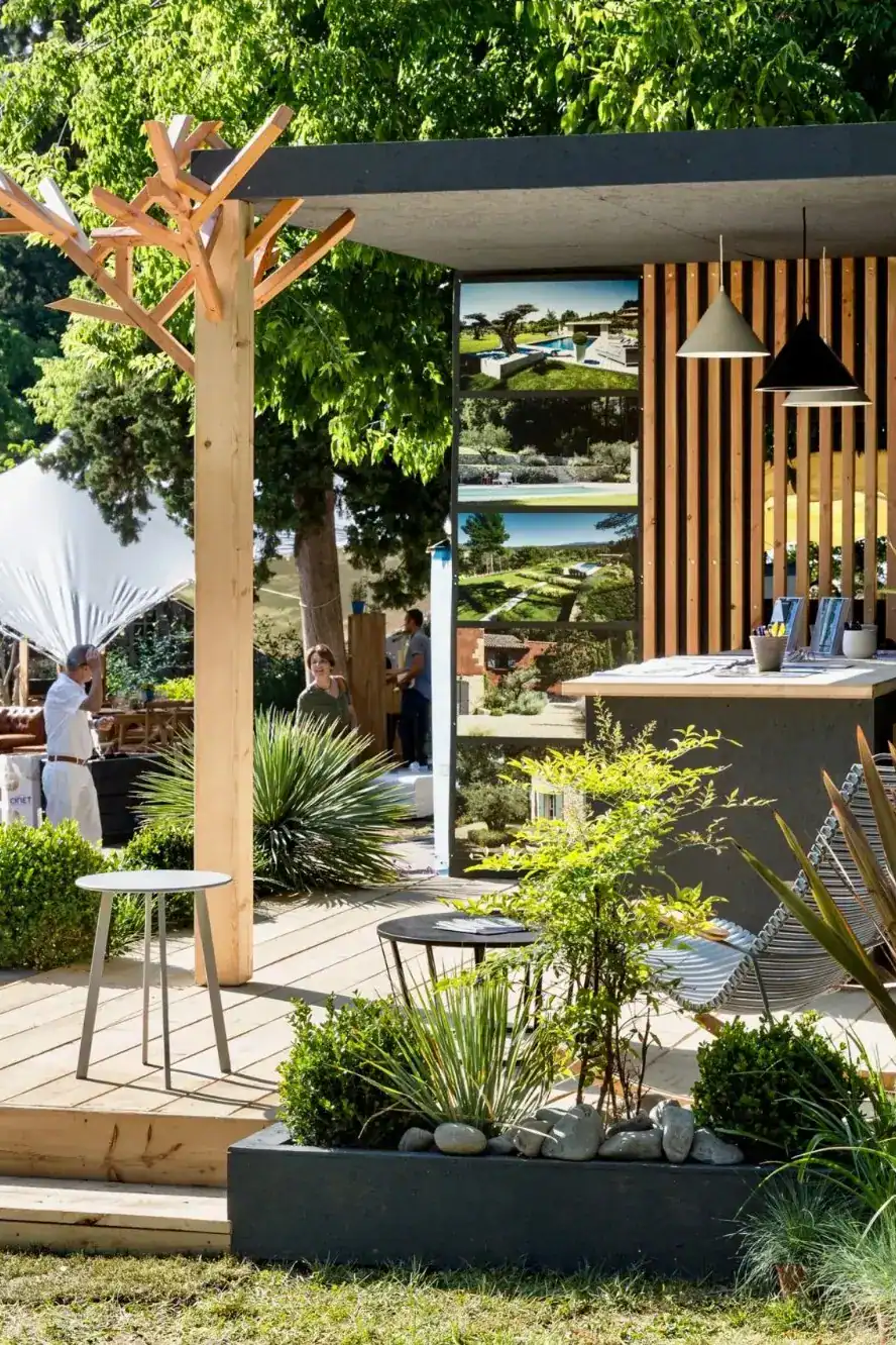 Pergola bois bioclimatique à Marseille