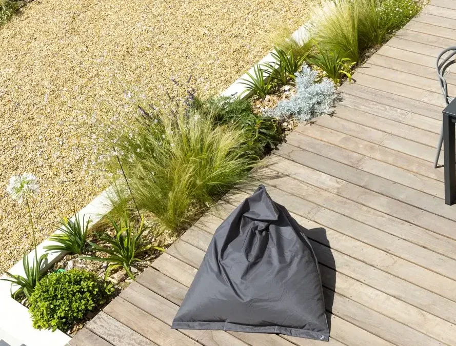 Marseille Vauban petite terrasse en bois exotique