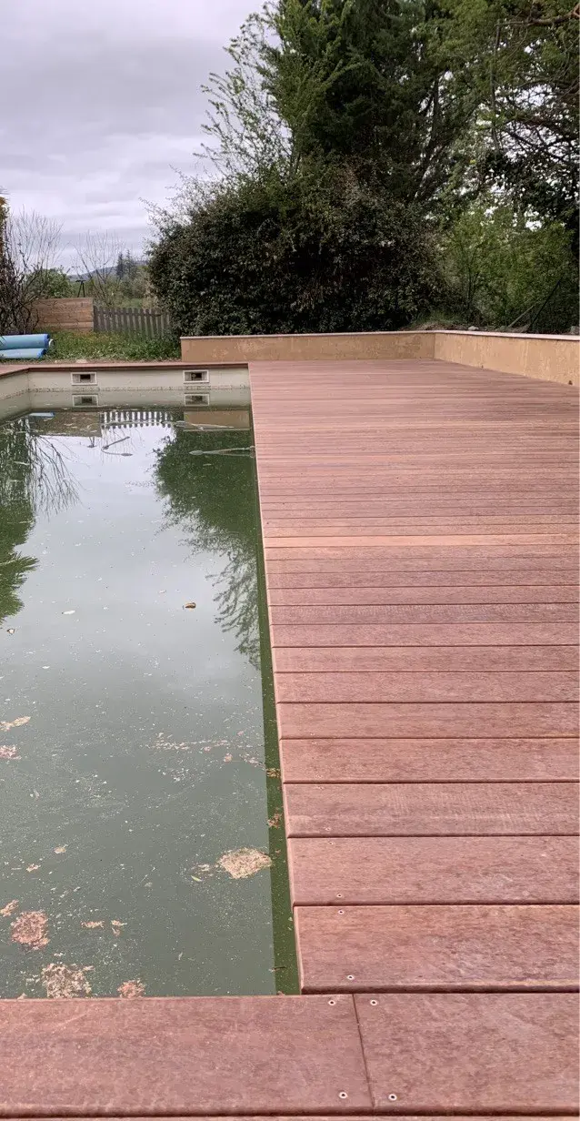 Pergola bois bioclimatique à Marseille