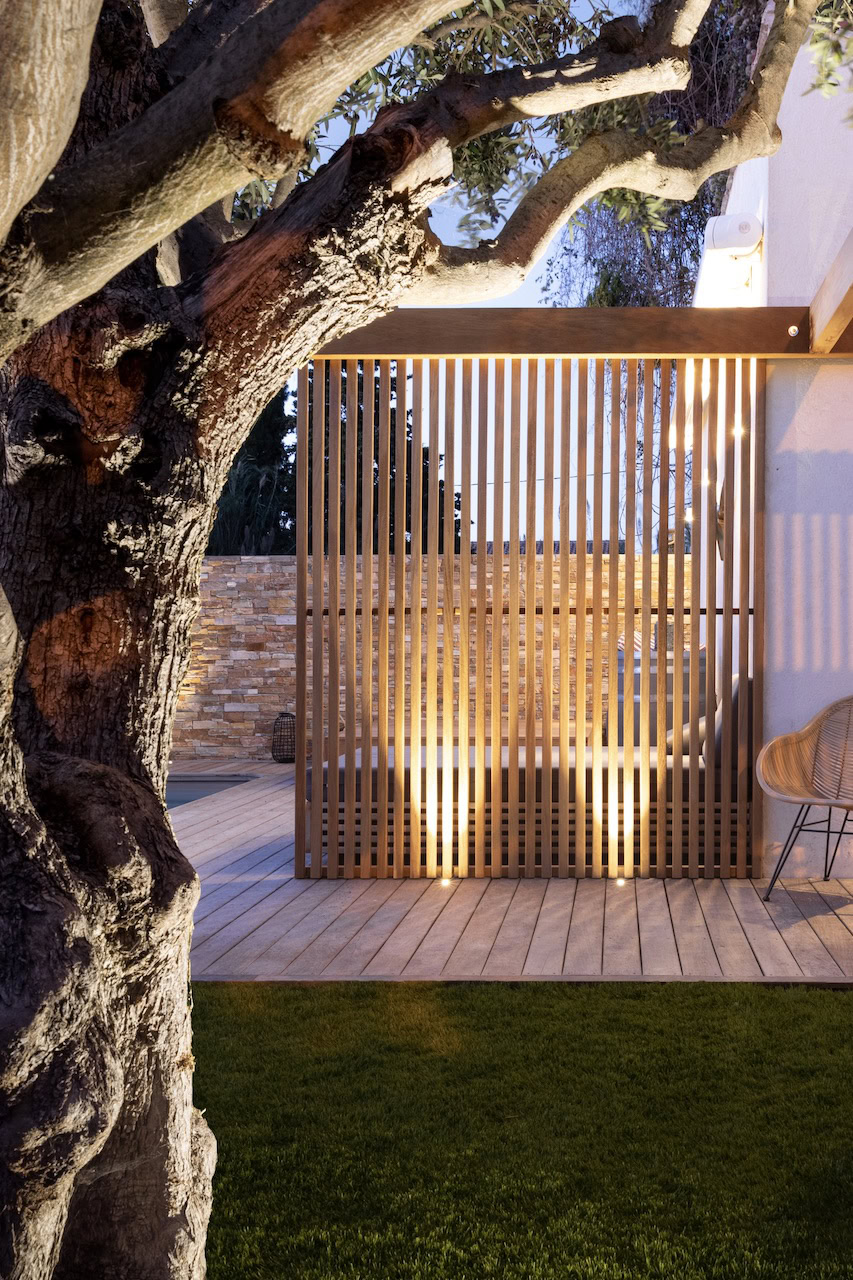 Pergola bois bioclimatique à Marseille