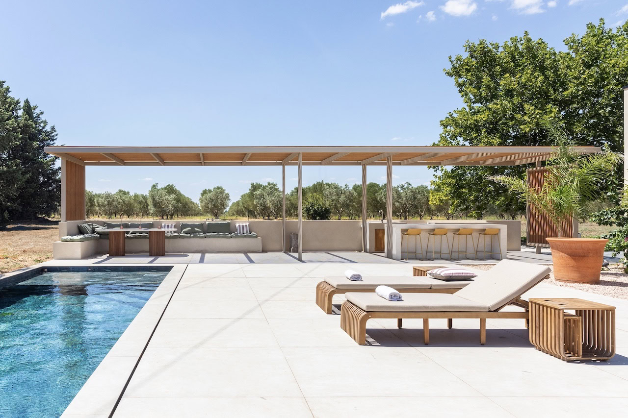 Pergola bois bioclimatique à Marseille