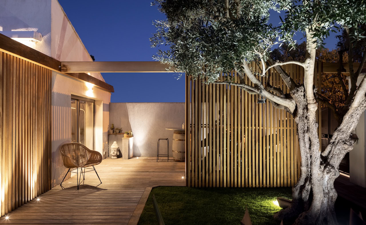 Pergola bois bioclimatique à Marseille