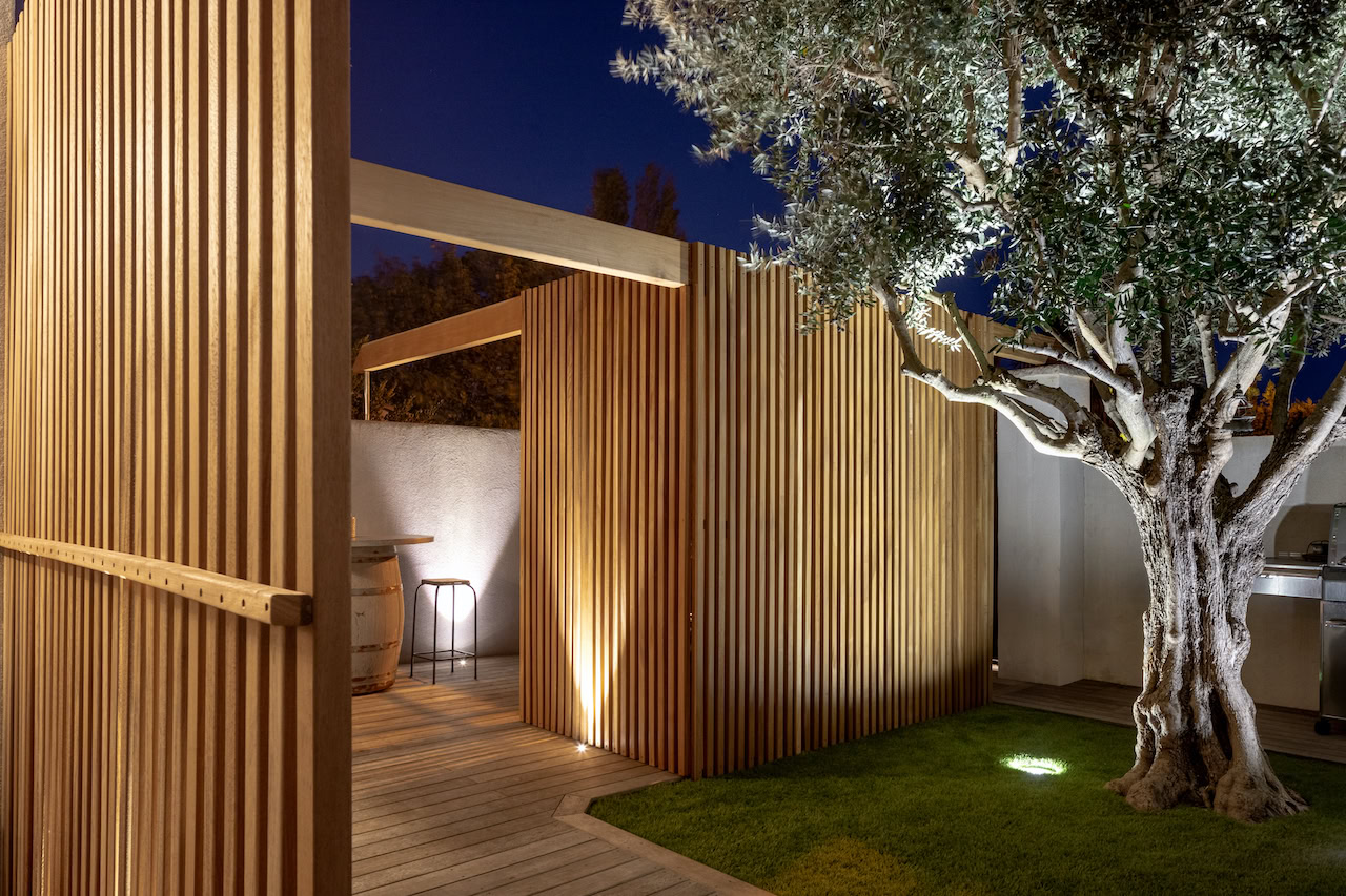 Pergola bois bioclimatique à Marseille