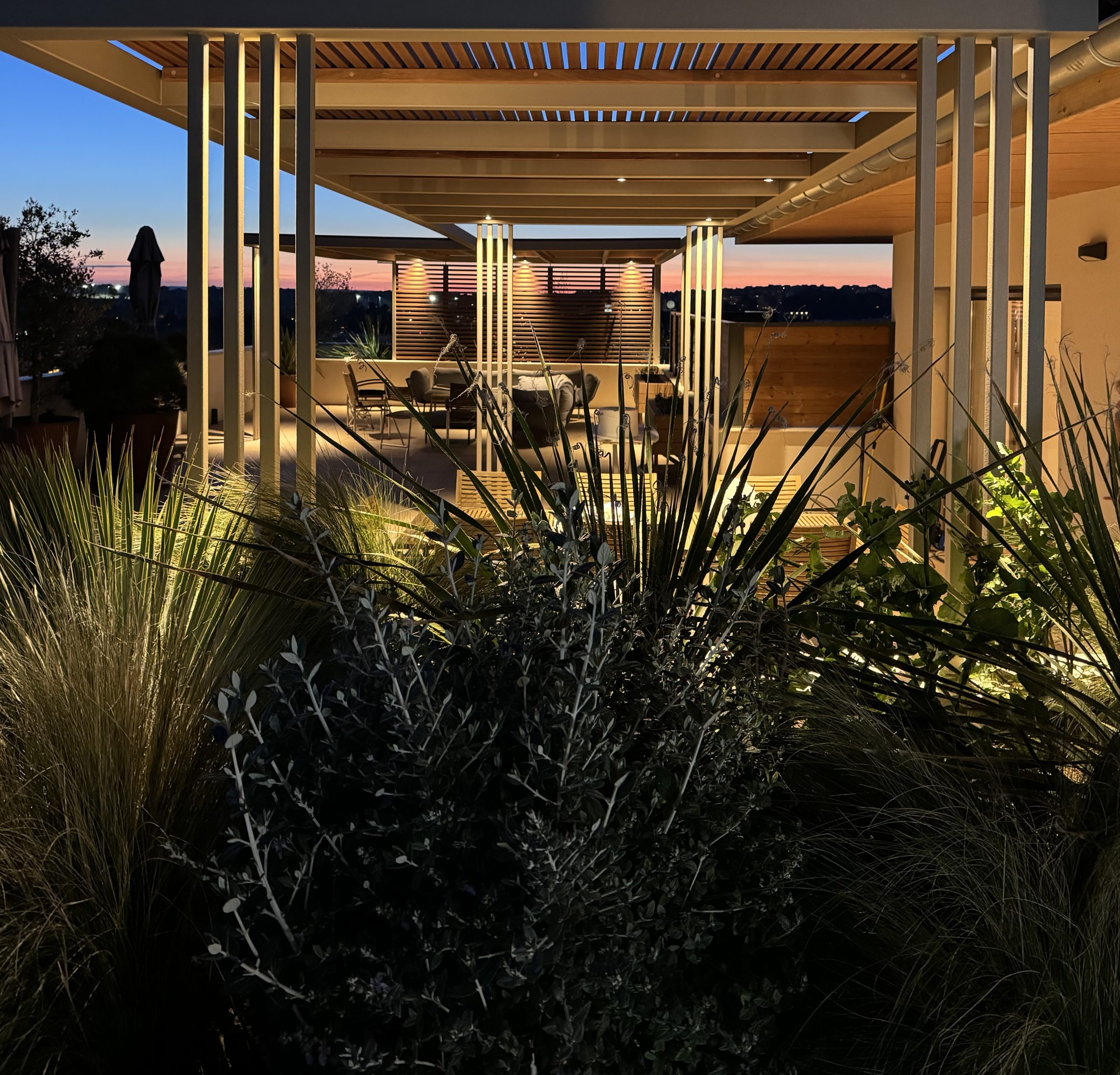 Pergola bois bioclimatique à Marseille
