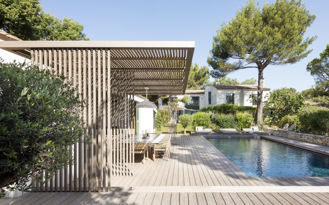 Pergola bois haut de gamme sur mesure à Plan-de-Cuques