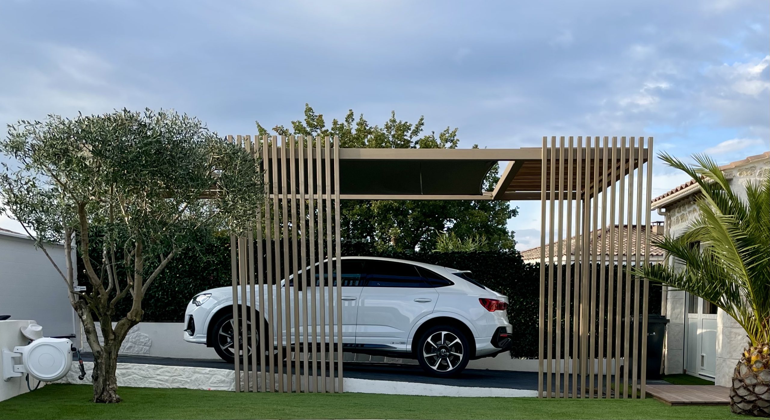 Pergola bois bioclimatique à Marseille